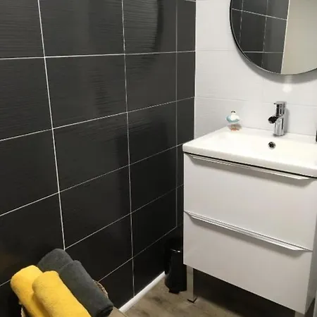 Comfortable 28 M Cocoon In Διαμέρισμα *